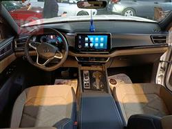 ڤۆڵکسواگن ئەتڵەس کرۆس سپۆرت